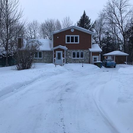 Le Gite De La Riviere Bromont Exterior photo