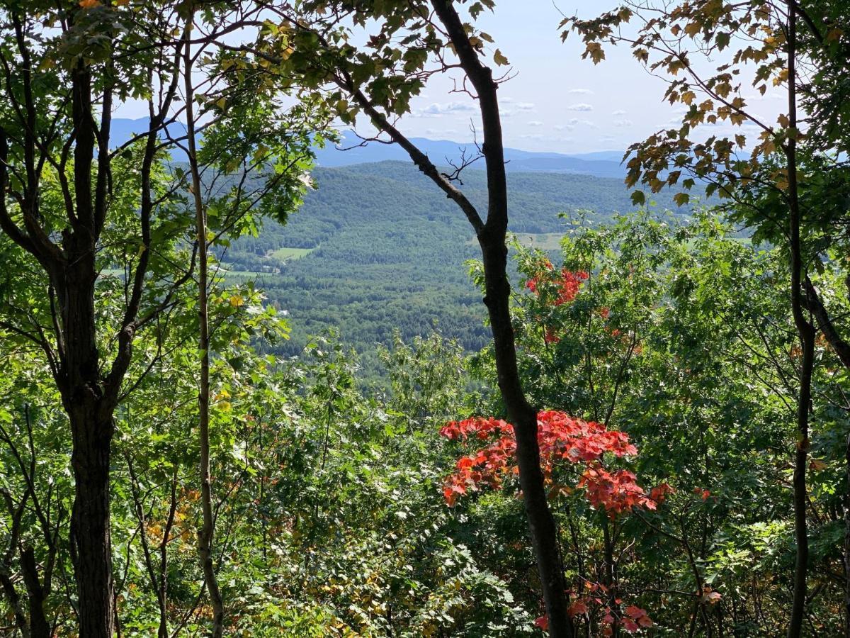 Le Gite De La Riviere Bromont Exterior photo