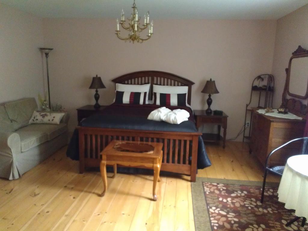 Le Gite De La Riviere Bromont Room photo